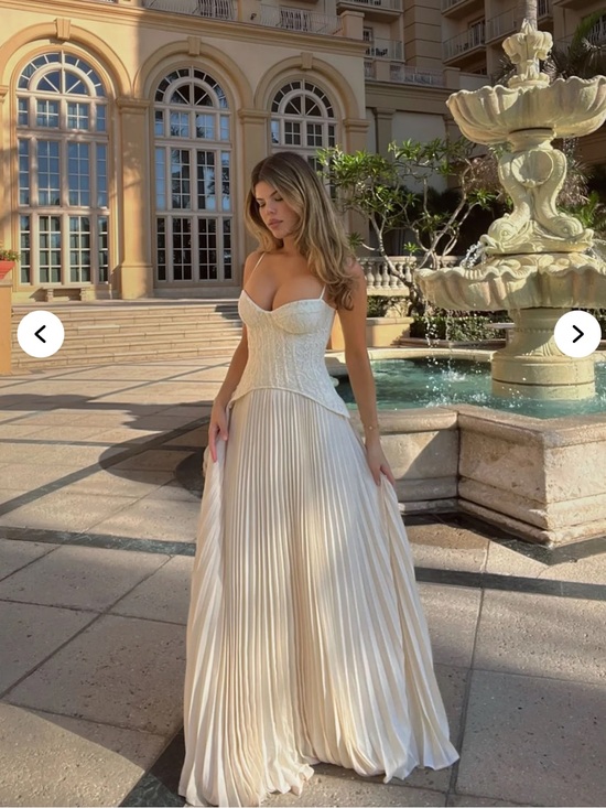 Fashion Nova Dresses & Skirts - NWT XS Daniella Lace Corset Pleated Maxi Dress - Cream Fashion Nova